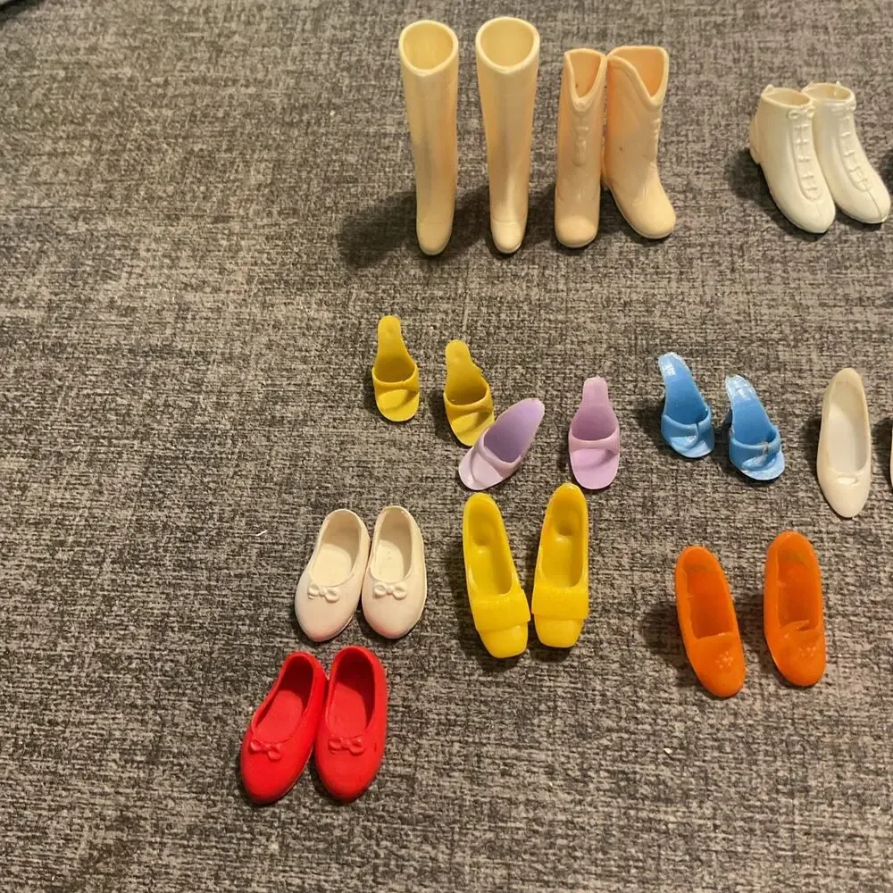Barbie Friends Doll Shoes Lot 20 Pairs Boots Heels Sneakers Pilgrim Read